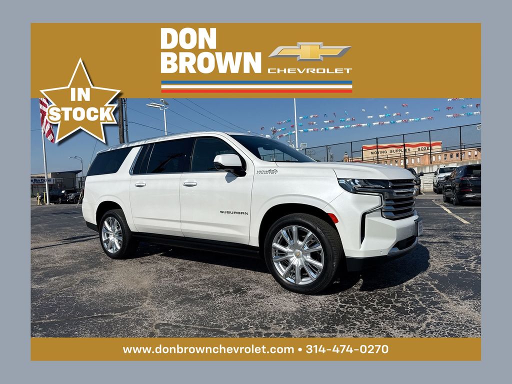 White (Iridescent Pearl Tricoat) 2022 Chevrolet Suburban SUV / Crossover Four-Wheel Drive