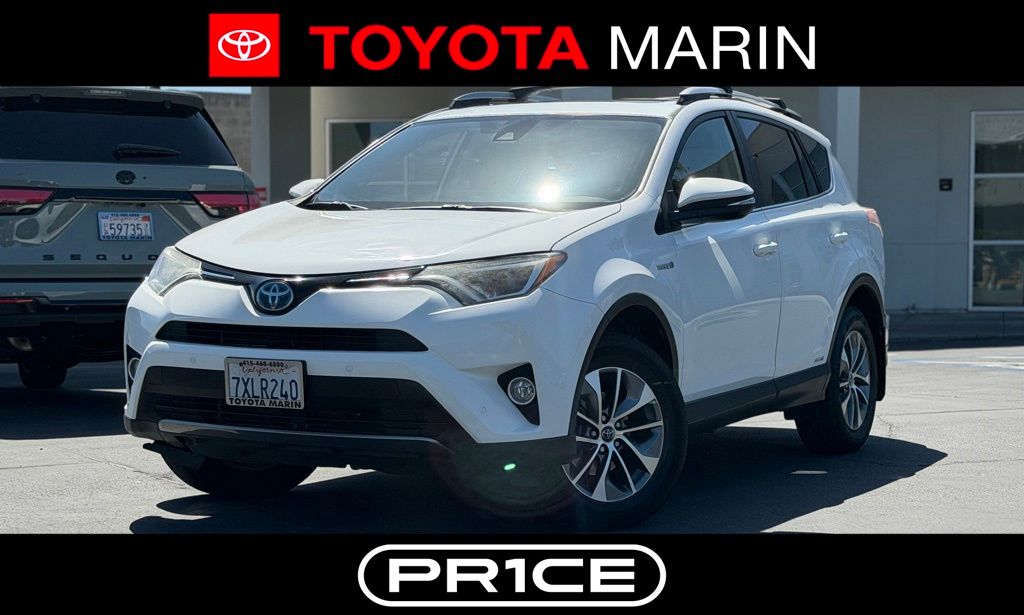 2017 Toyota RAV4 Hybrid XLE AWD's photo