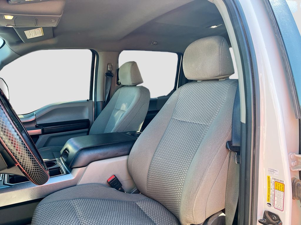Used 2022 White Ford XLT image 21