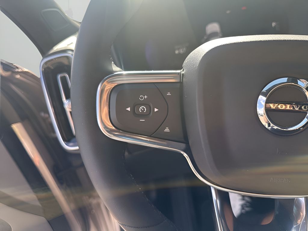 Used Car 2023 Volvo Xc40 Recharge Pure Electric  Ultimate For Sale Under $35,000 In Austin, Texas