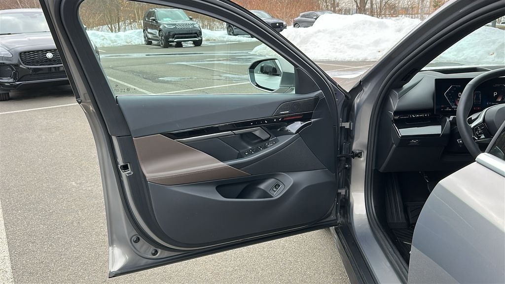 used 2024 BMW 5-Series car, priced at $42,984