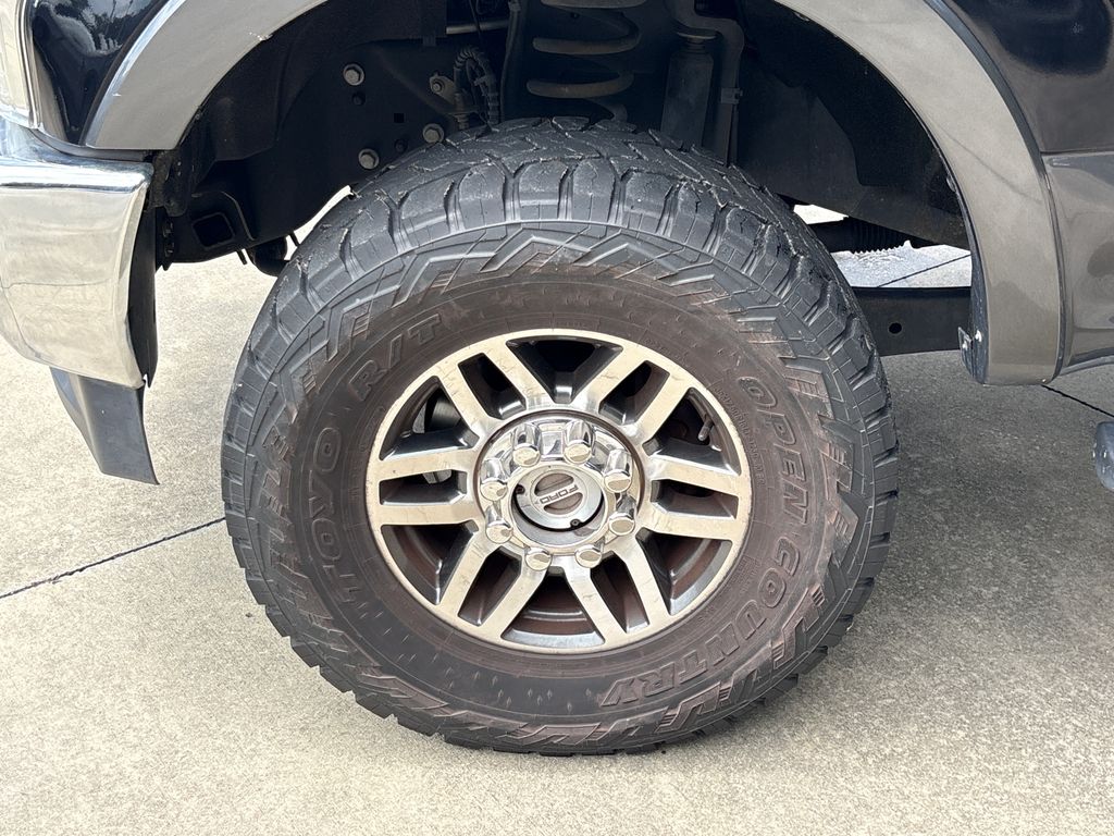 Used 2018 Black Ford Lariat image 8