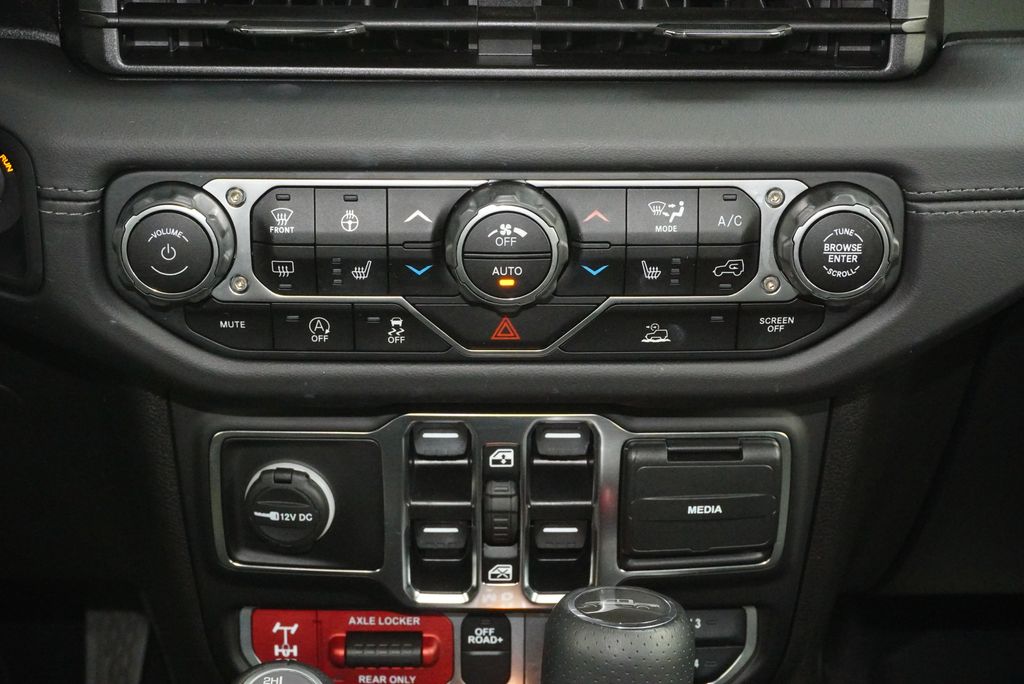 Used Car 2025 Jeep Gladiator  Mojave For Sale Under $50,000 In Weatherford, Texas