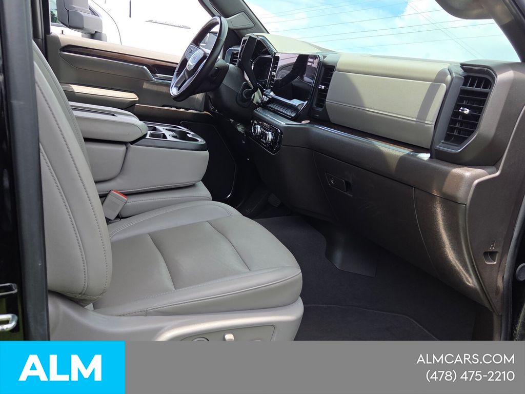 Used 2024 Black GMC SLT image 18