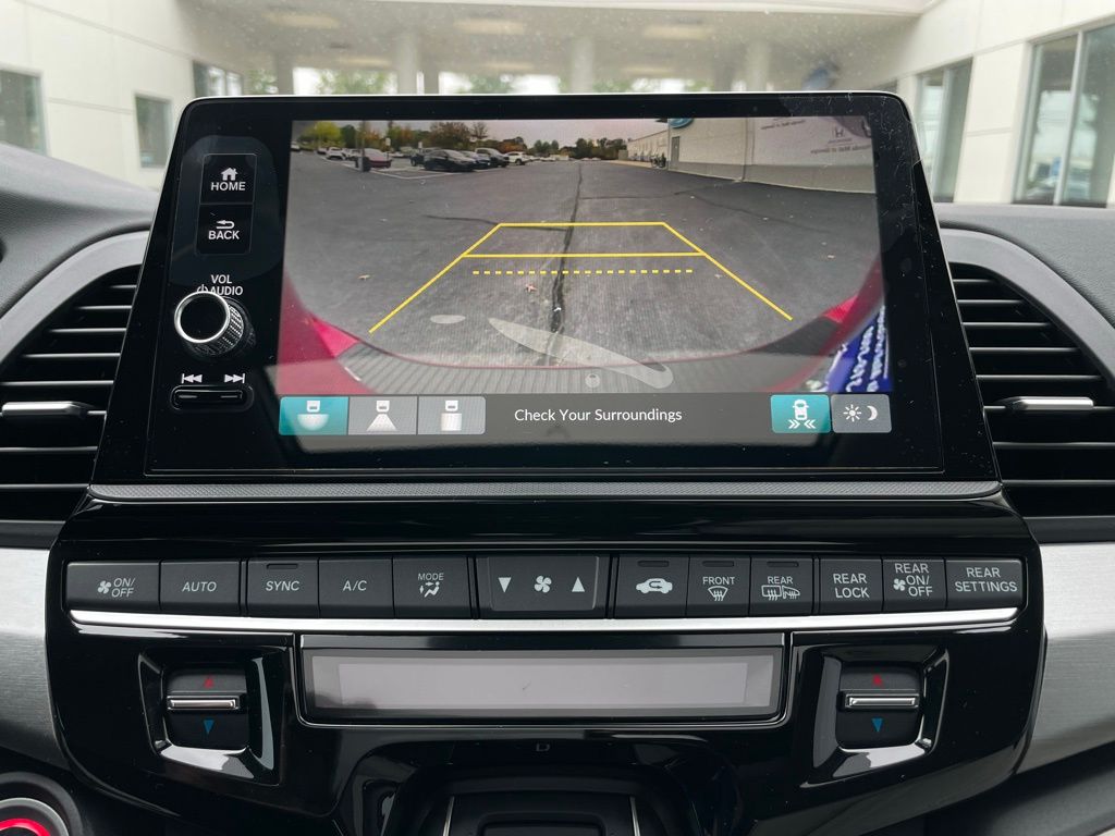 Thumbnail: 2026 Honda Odyssey - 17