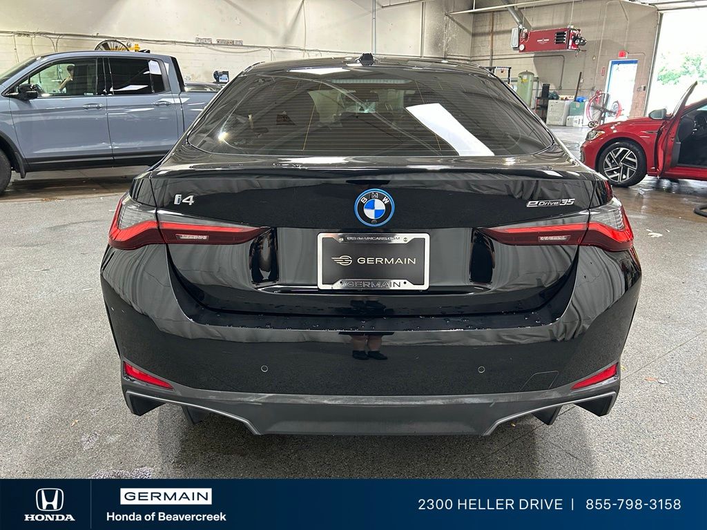 Used 2023 Black BMW eDrive35 image 7