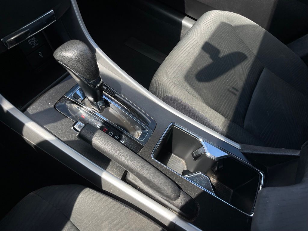 Thumbnail: 2015 Honda Accord - 20