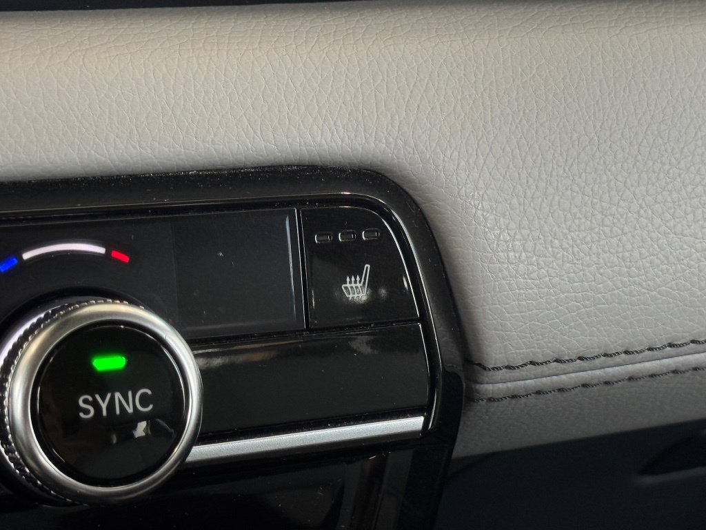 2024 Honda Pilot Touring  at Community Honda