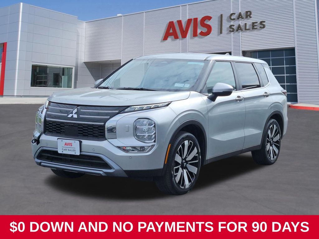Silver 2025 Mitsubishi Outlander SUV / Crossover Front-Wheel Drive Continuously Variable Transmission