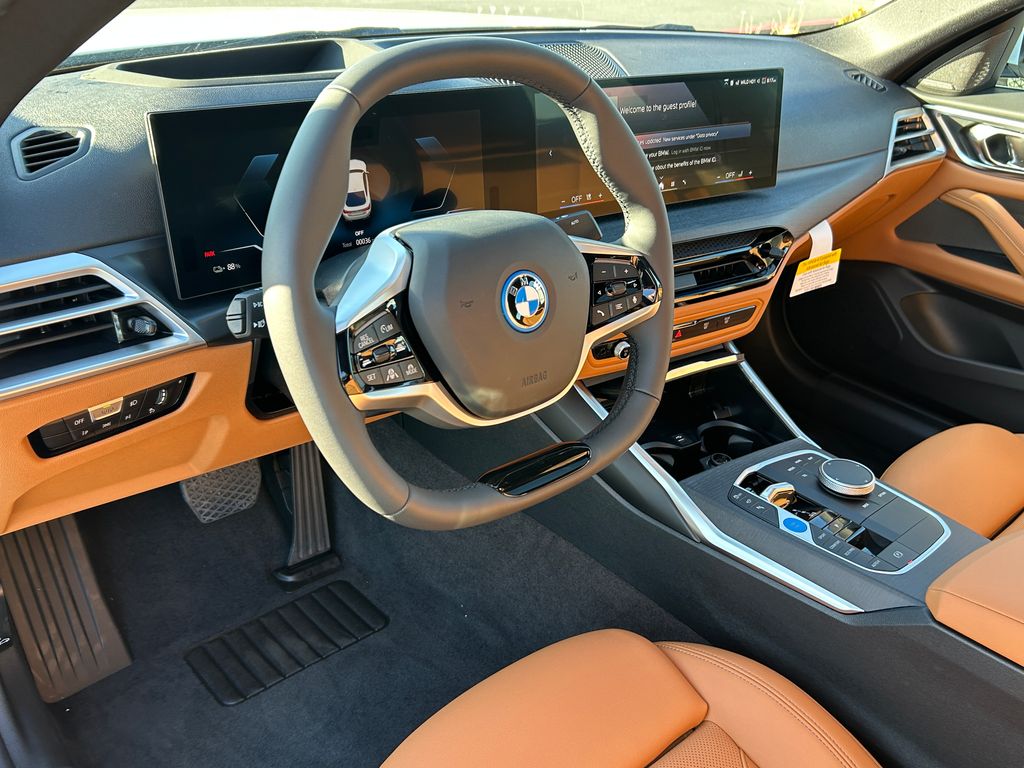Thumbnail: 2026 BMW i4 - 13