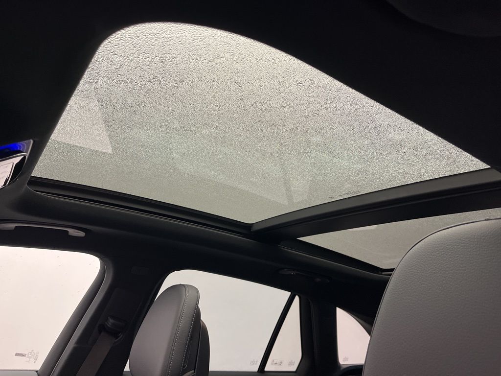 Thumbnail: 2026 Mercedes-Benz GLC - 23