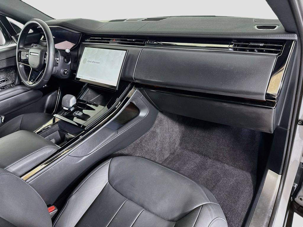 Thumbnail: 2024 Land Rover Range Rover Sport - 17