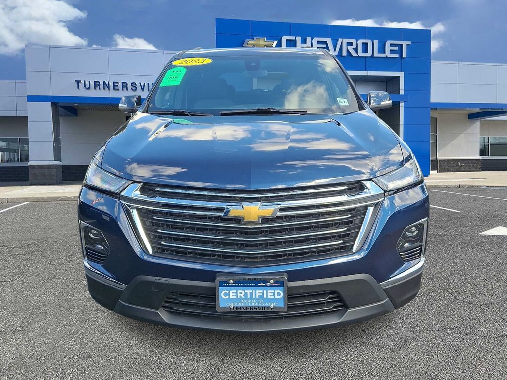 Thumbnail: 2023 Chevrolet Traverse - 2