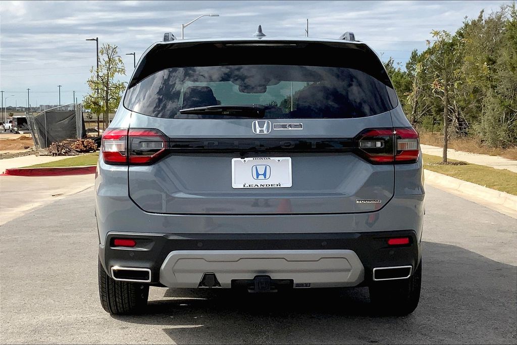 2025 Honda Pilot Touring 4