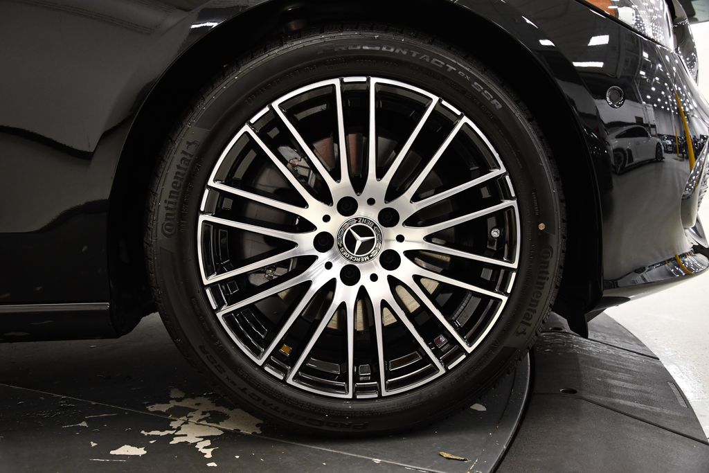 Thumbnail: 2025 Mercedes-Benz C-Class - 16