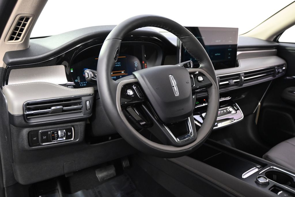 New 2026 Black Lincoln Reserve image 12