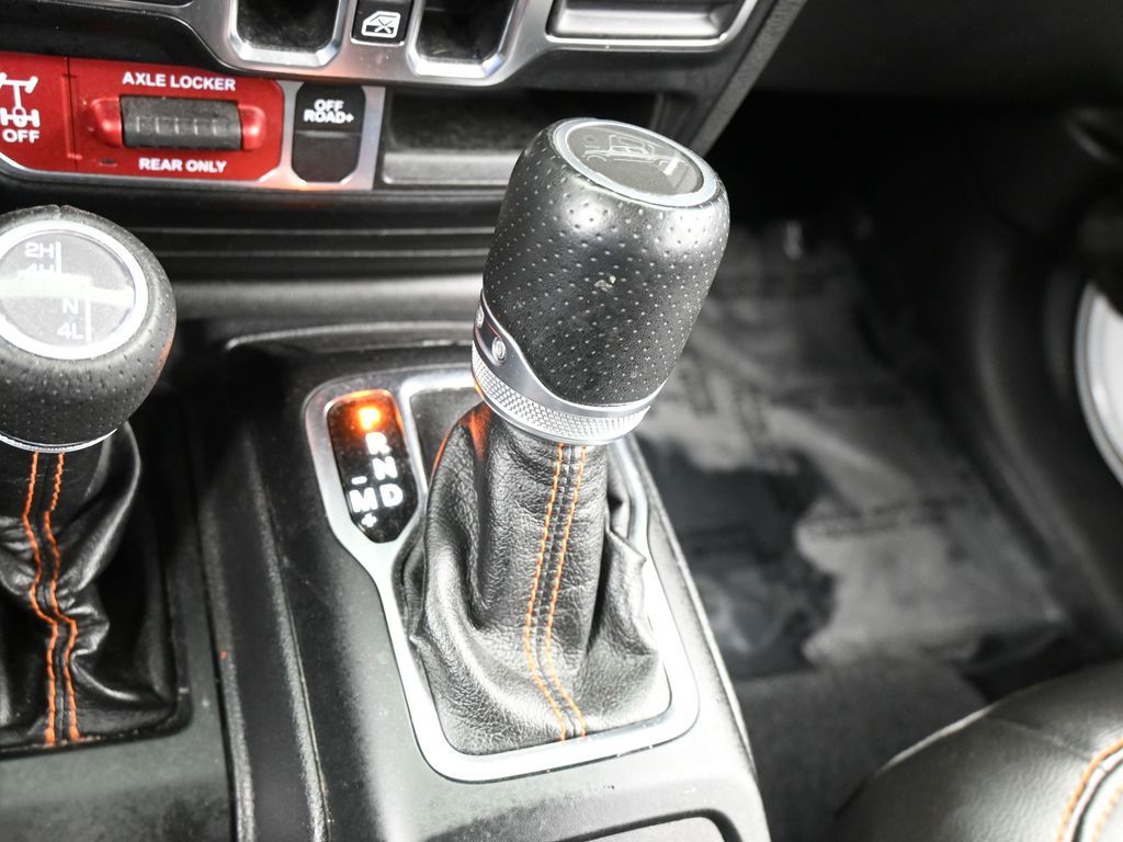 Used 2022 Bright White Clearcoat Jeep Mojave image 27