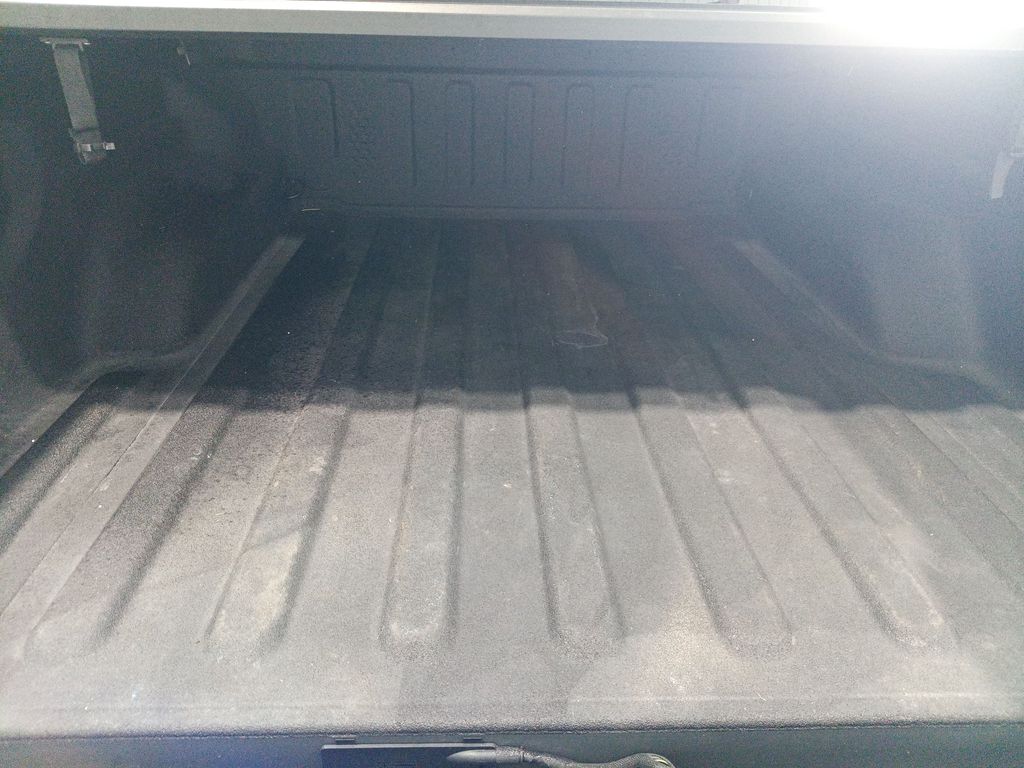 Used 2020 Gray Jeep Mojave image 22