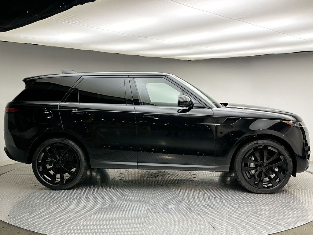 Thumbnail: 2026 Land Rover Range Rover Sport - 4