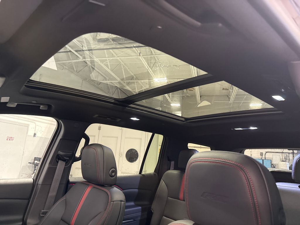 2026 Chevrolet Traverse RS - Image 3