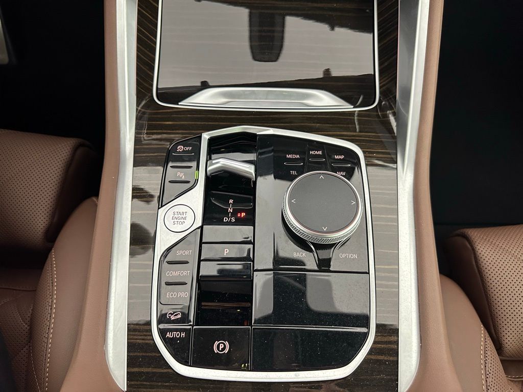 Thumbnail: 2024 BMW X6 - 21