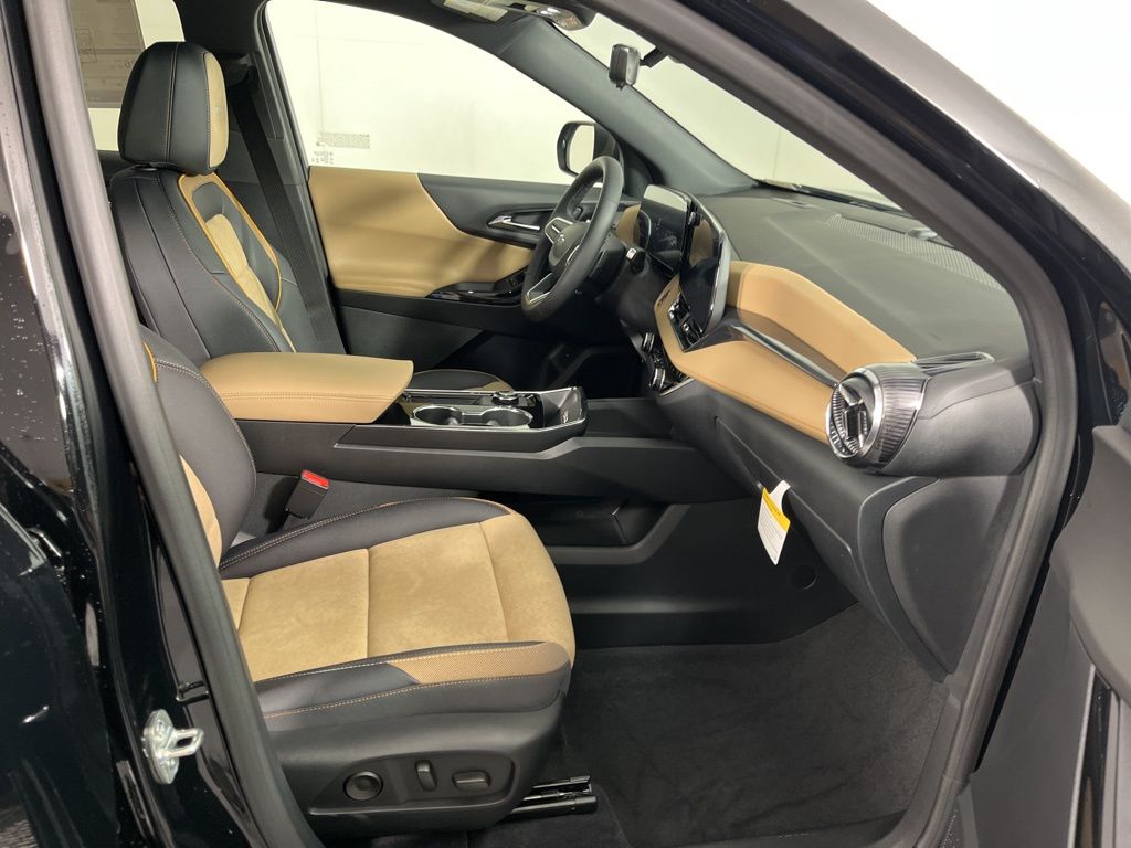 Thumbnail: 2026 Chevrolet Equinox - 8