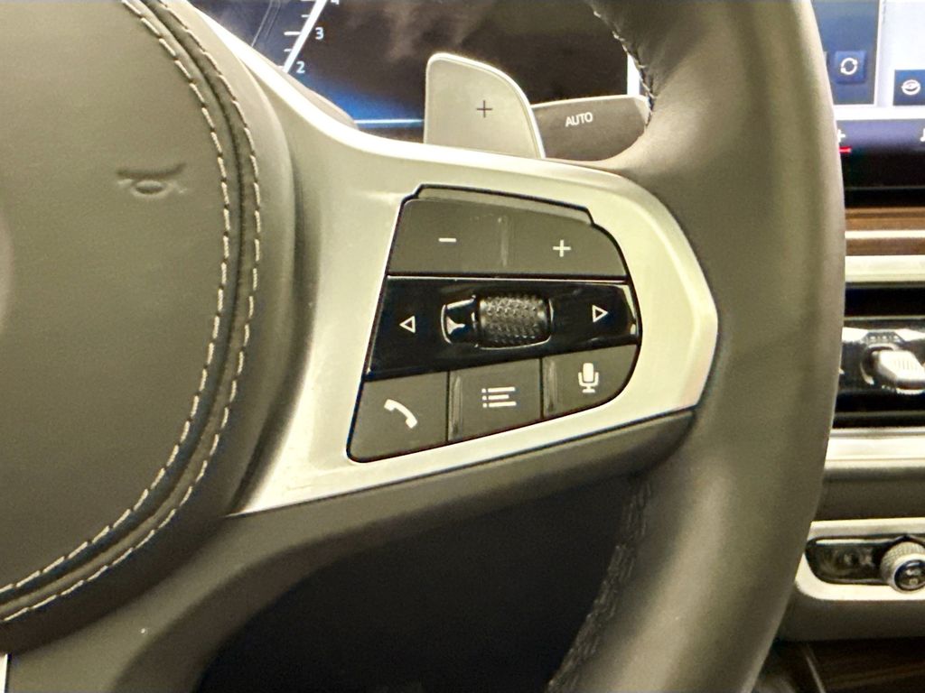 Thumbnail: 2025 BMW X6 - 12