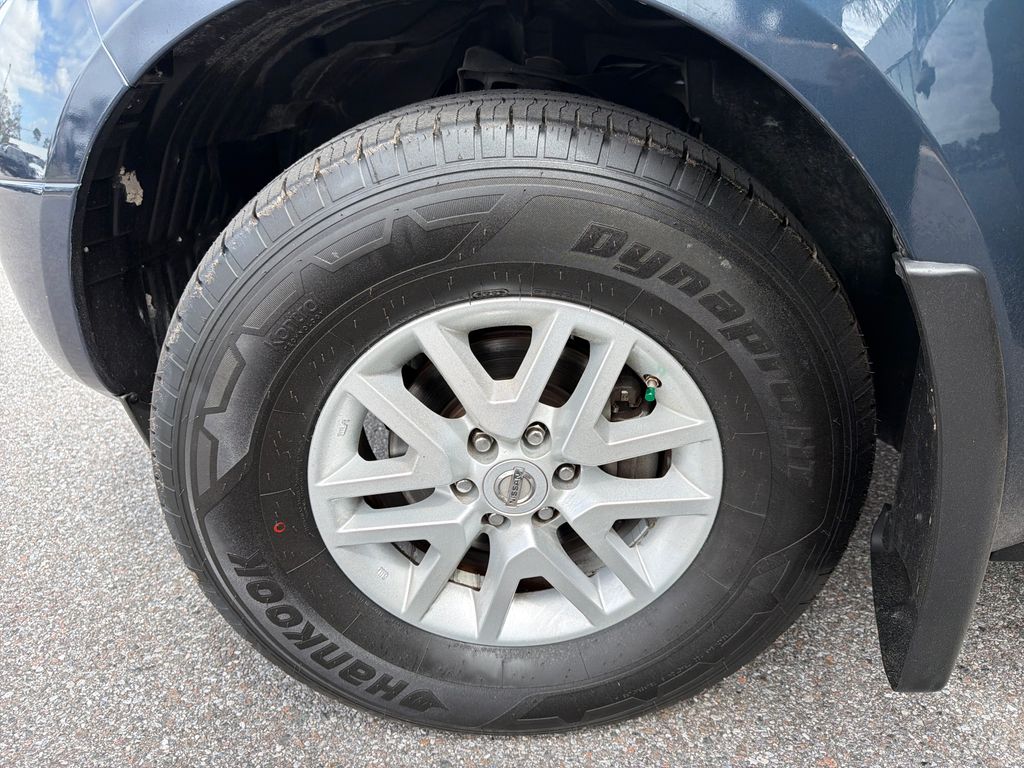 Used 2017 Nissan Frontier SV 4D Crew Cab