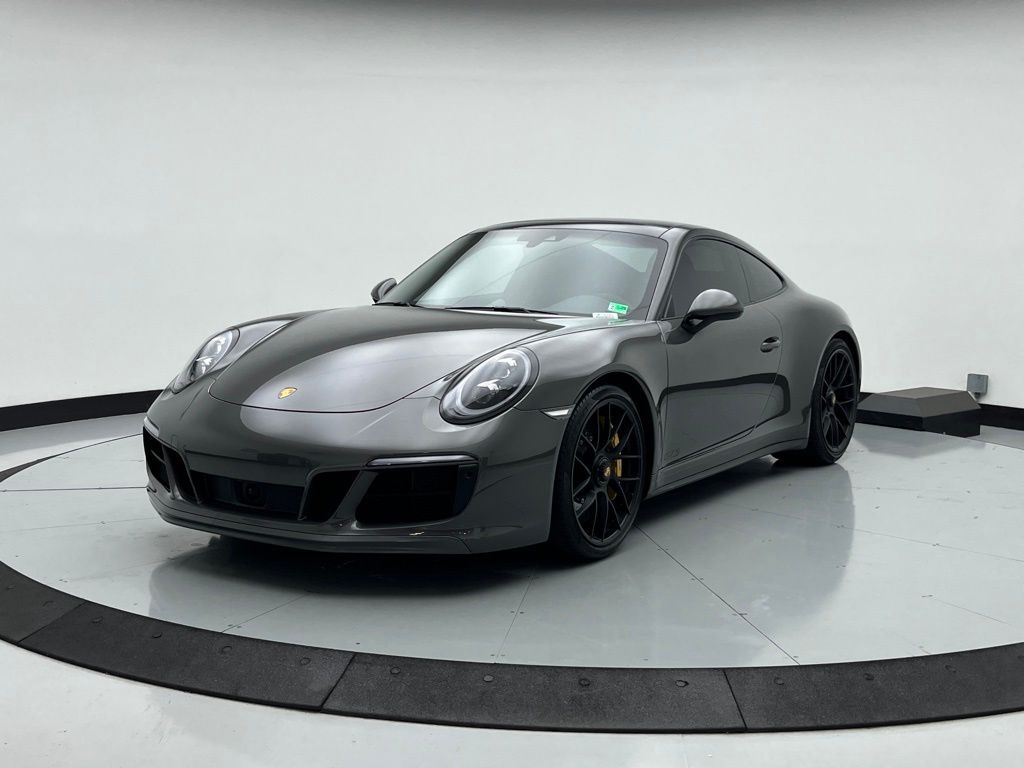 2019 Porsche 911 Carrera 4S Hero Image