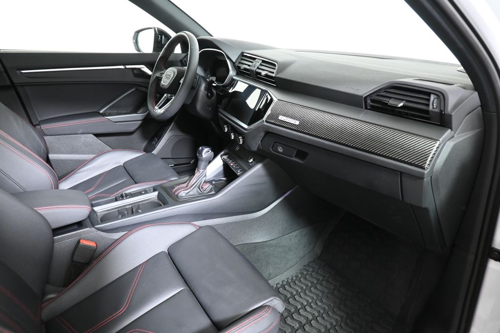 Thumbnail: 2025 Audi Q3 - 27