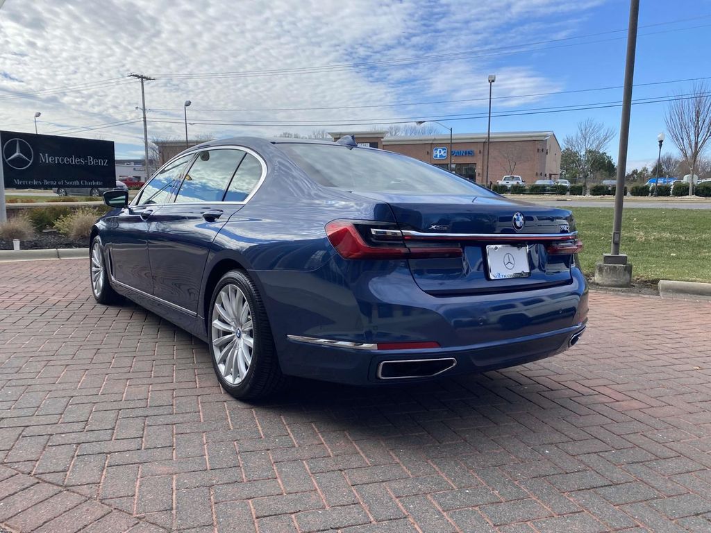 2022 BMW 7 Series 740i xDrive 7