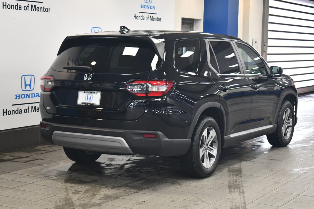 Thumbnail: 2023 Honda Pilot - 7