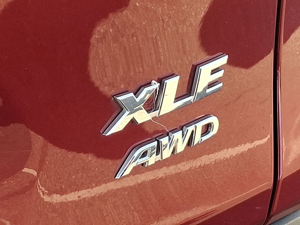 Thumbnail: 2023 Toyota RAV4 - 32