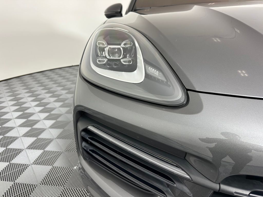 Thumbnail: 2023 Porsche  - 9