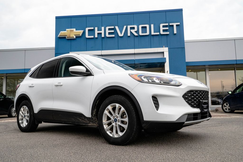 2021 Ford Escape SE