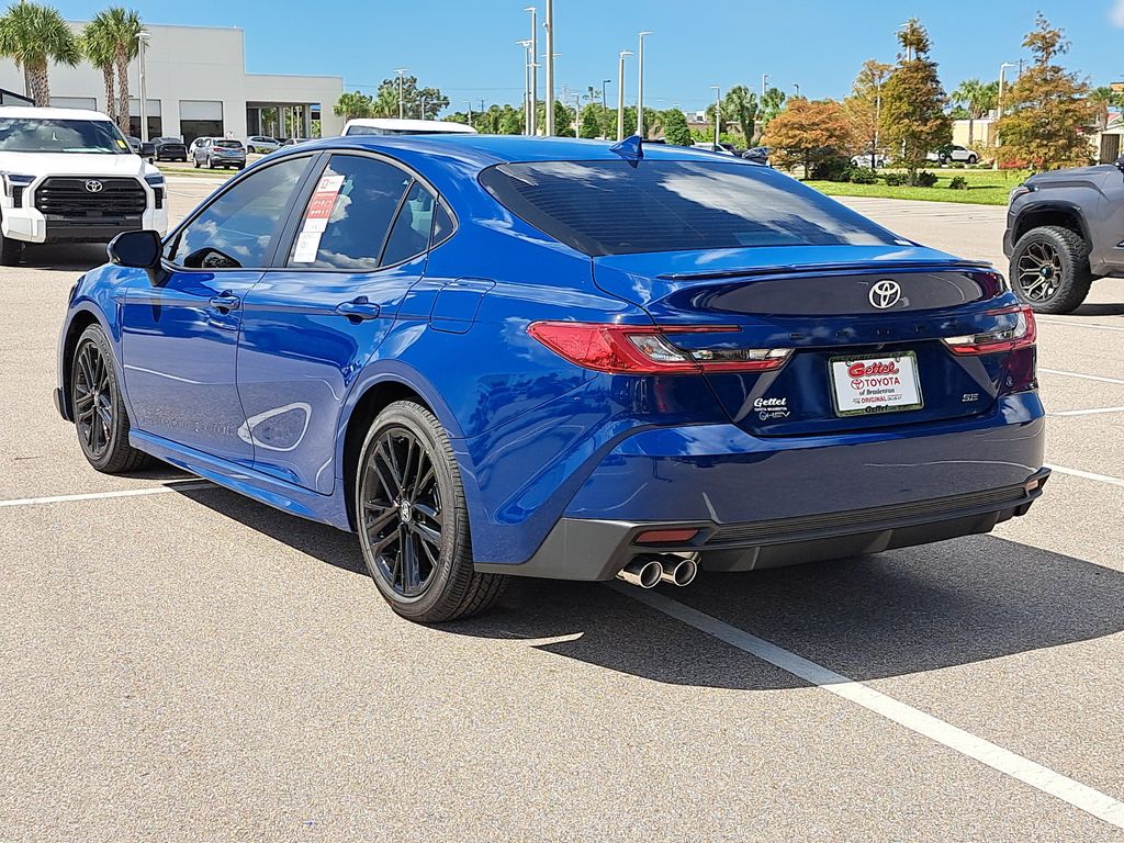 2026 Toyota Camry SE photo 3