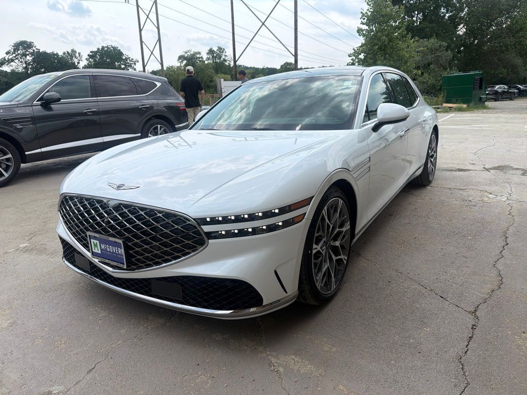 Uyuni White 2026 Genesis G90 Sedan All-Wheel Drive 8-Speed Automatic