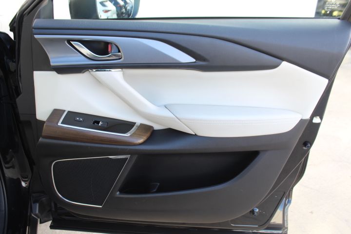 Used Car 2023 Mazda Cx-9  Signature For Sale Under $30,000 In Georgetown, Texas