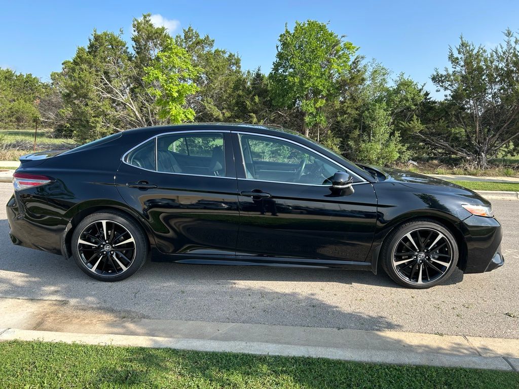 2018 Toyota Camry XSE 6