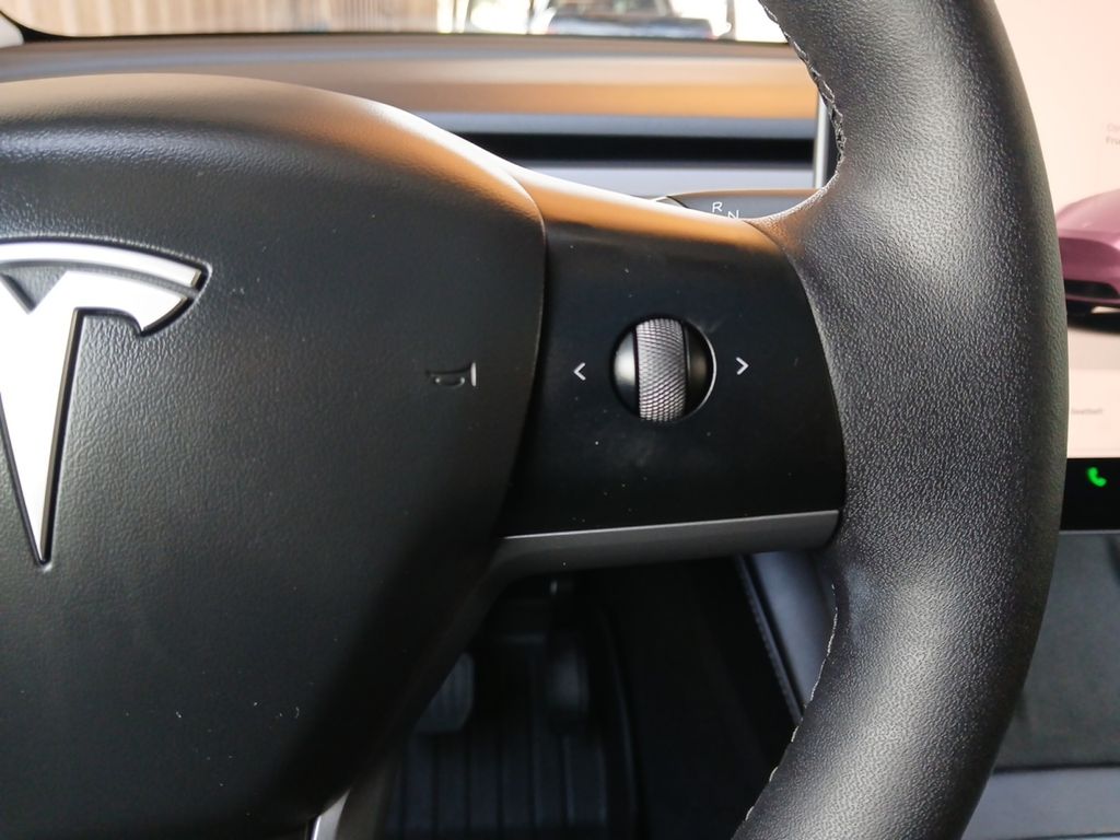 Used Car 2025 Tesla Model Y  Long Range For Sale Under $40,000 In Austin, Texas