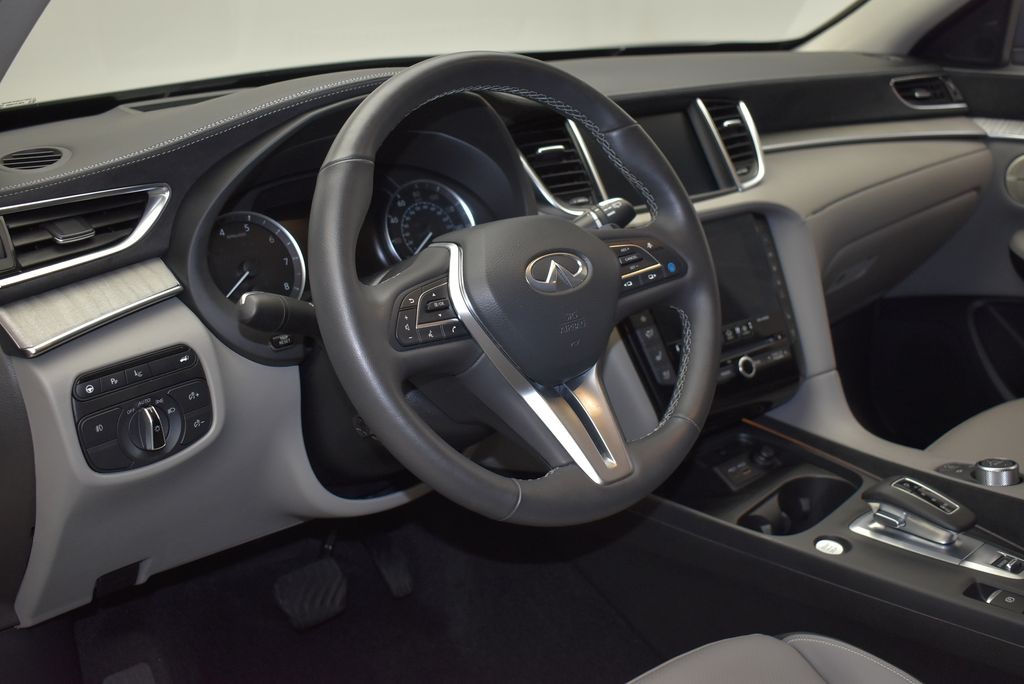 Thumbnail: 2023 INFINITI QX50 - 17
