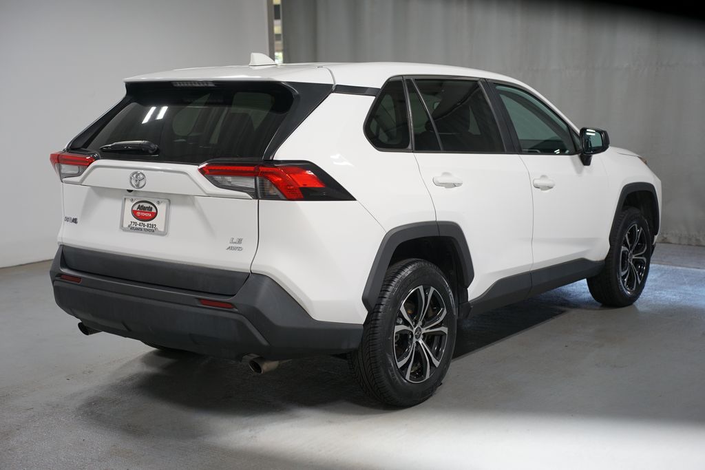 Thumbnail: 2022 Toyota RAV4 - 8