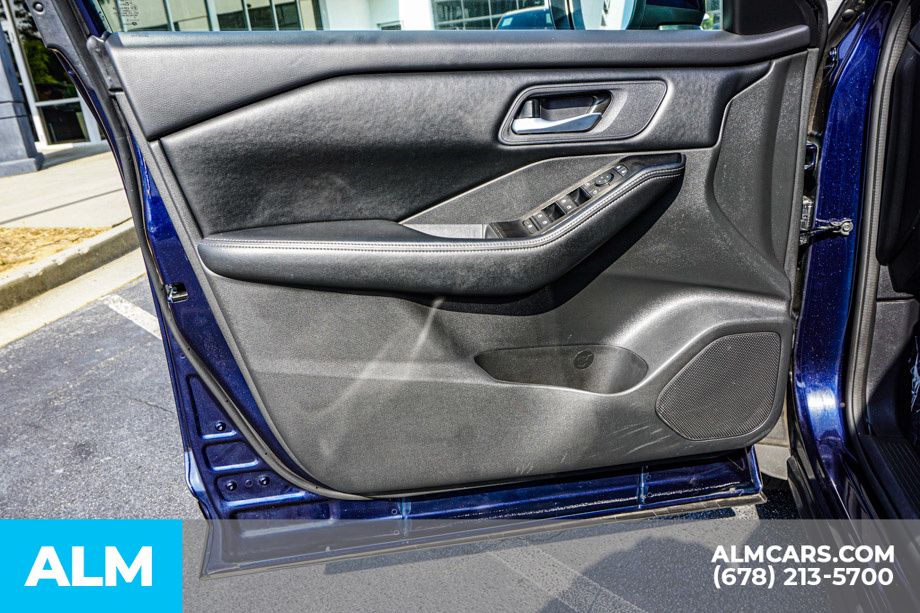 2025 Nissan Rogue SV - Photo 46