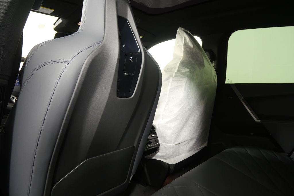 Thumbnail: 2026 BMW iX - 18