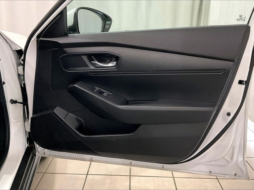 2025 Honda Accord — photo 12