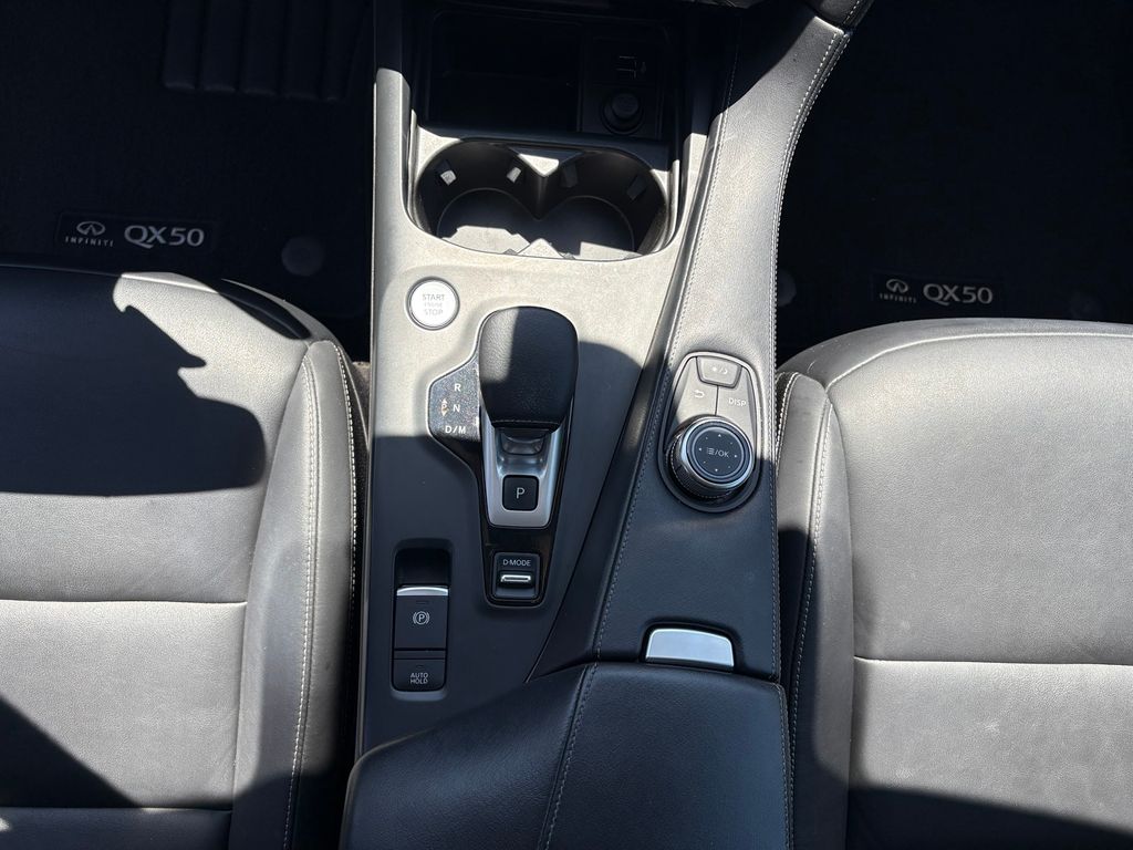 2019 INFINITI QX50 LUXE