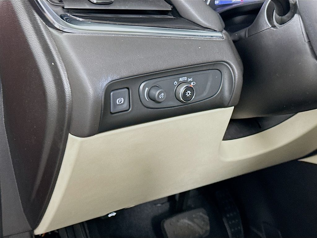 Thumbnail: 2021 Buick Enclave - 10