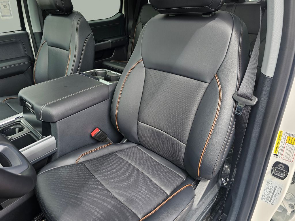 New 2025 White Ford Lariat image 25