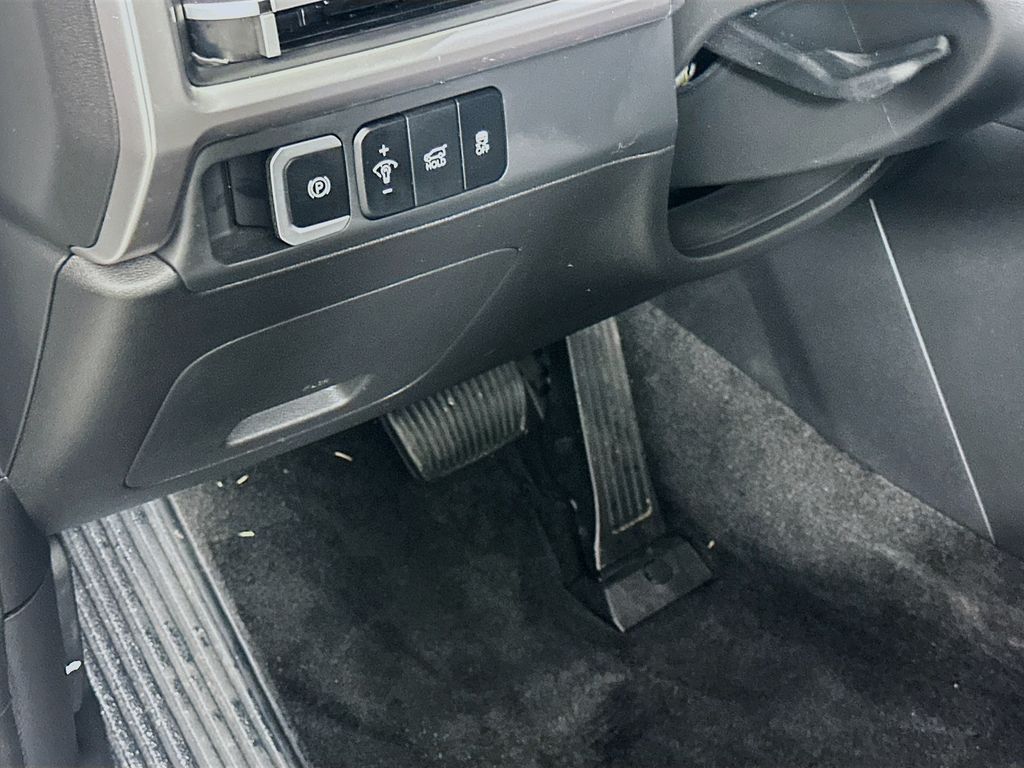 Thumbnail: 2025 Hyundai Santa Fe - 10