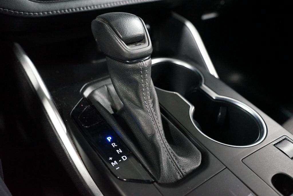 Thumbnail: 2023 Toyota Highlander - 22